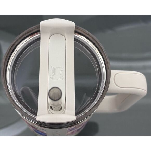 Stanley X CALIA Quencher H2.0 FlowState 40oz Tumbler, OLIVE EDEN - Picture 4 of 5